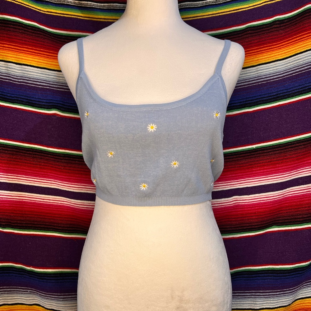 ⭐Blue Daisy Embroidered Women's Knit Strap Top (Tilly’s)